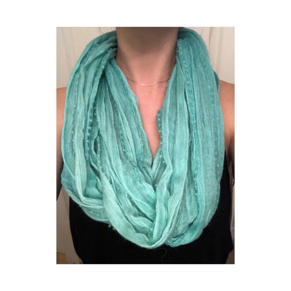 BP Infinity scarf